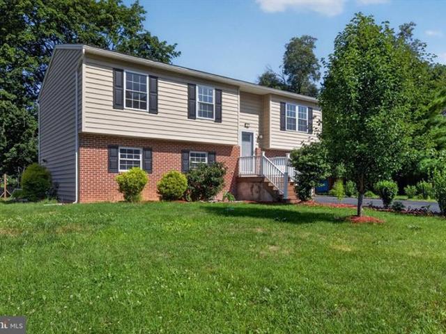 House for sale in Cumberland, Pennsylvania