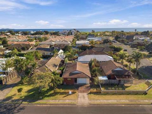House for sale in Mount Maunganui, Tauranga City