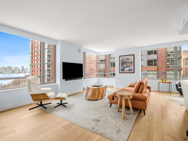 Condo for sale in Arverne, New York