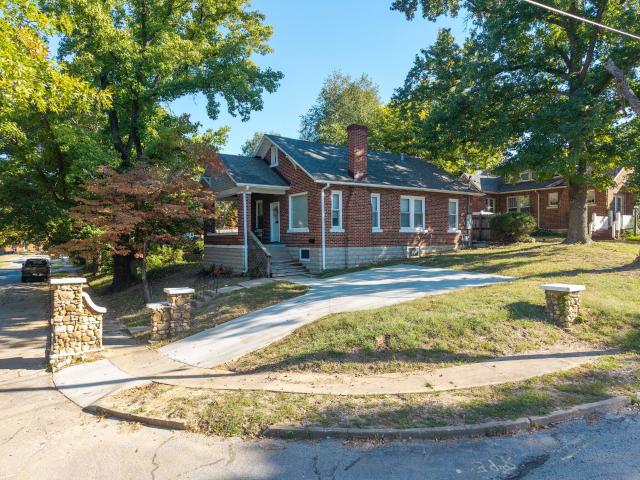 House for sale in Riverside Place, Boonville