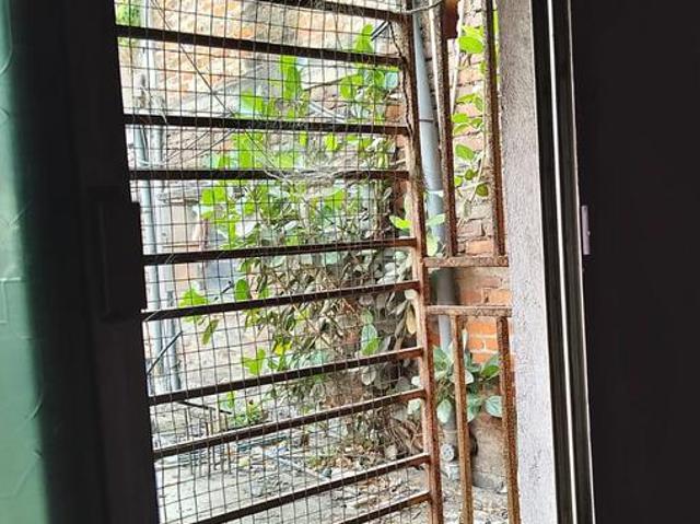 Flat for sale in Howrah Maidan, Haora