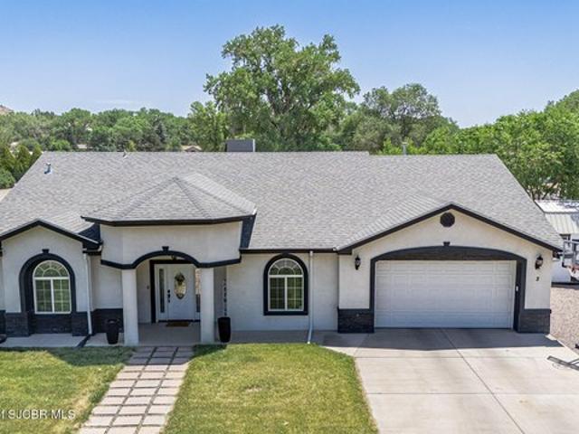 House for sale in Flora Vista, New Mexico