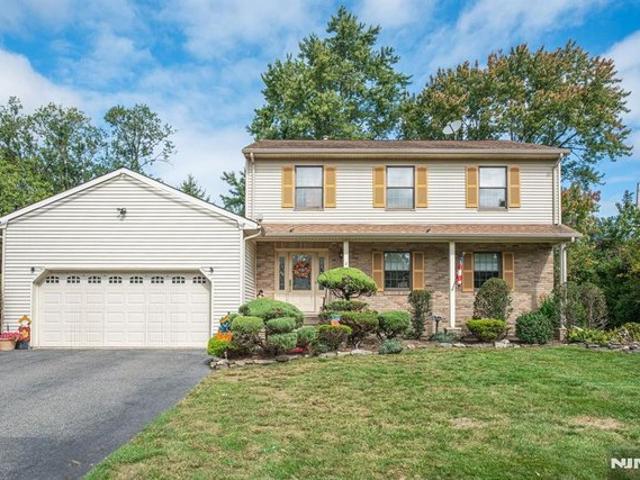 House for sale in Pompton Plains, Pequannock Township