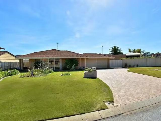 House for rent in Silver Sands
