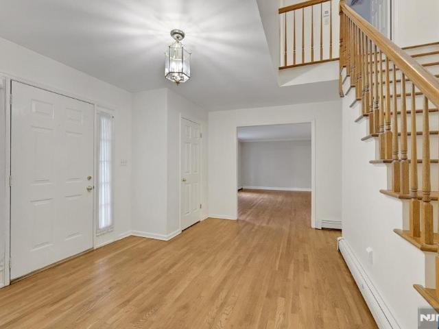 House for sale in Midland Park, New Jersey