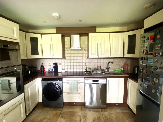 Apartment to rent in Bluebell, North Tipperary