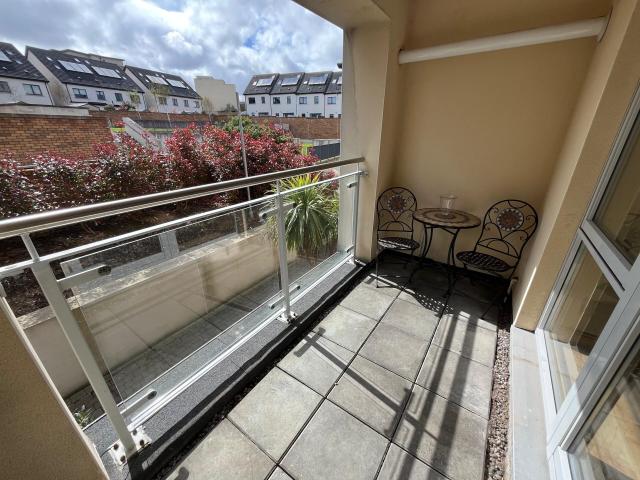 Apartment to rent in Carrickmines, North Tipperary