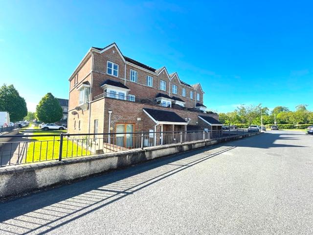 Apartment to rent in Bluebell, North Tipperary