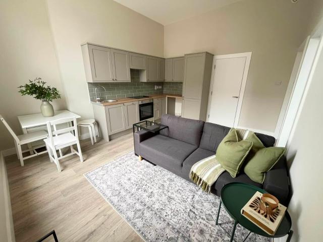Apartment to rent in Bluebell, North Tipperary