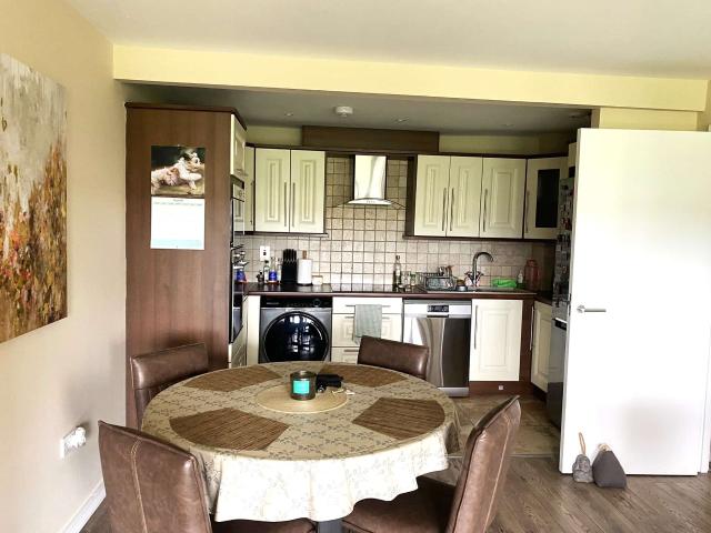 Apartment to rent in Bluebell, North Tipperary