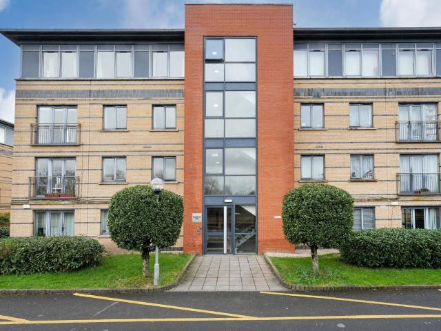 Apartment to rent in Bluebell, North Tipperary