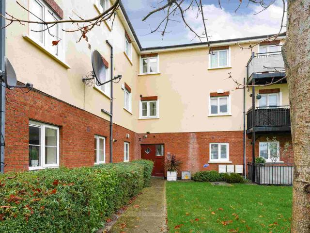 Apartment to rent in Bluebell, North Tipperary