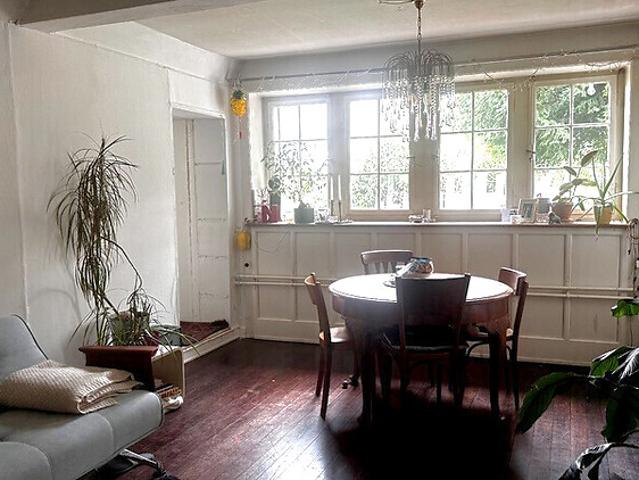 Apartment mieten in Einigen, Zürich