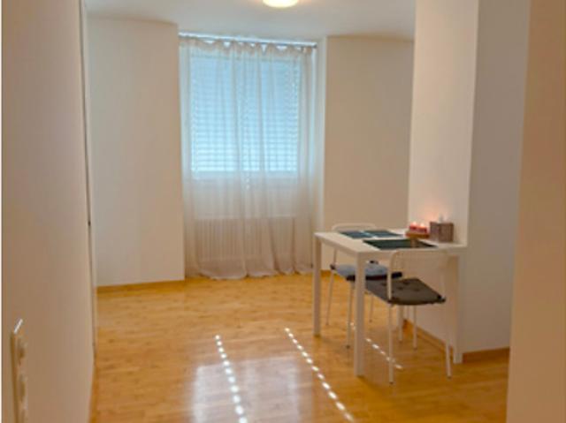 Apartment mieten in Einigen, Zürich