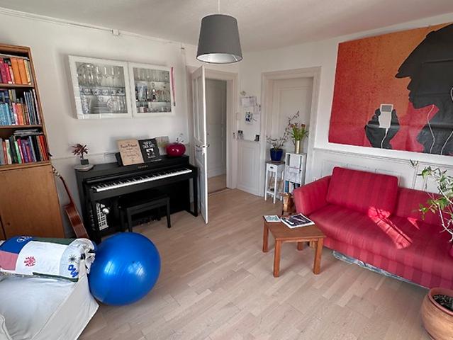 Apartment mieten in Einigen, Zürich