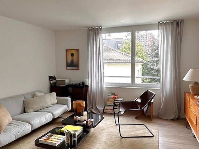 Apartment mieten in Einigen, Zürich