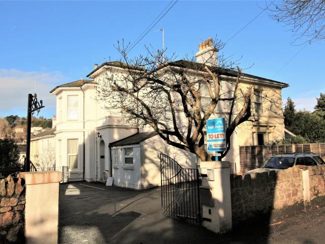 Apartment for rent in Torre, Torquay