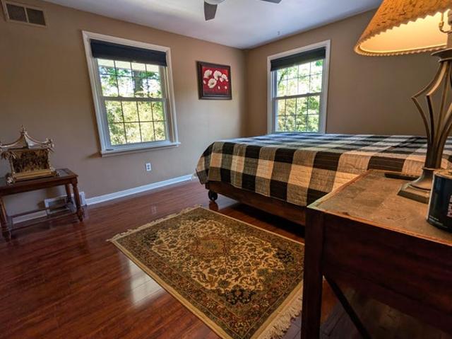 Room for rent in Baldwin Township, Allegheny County