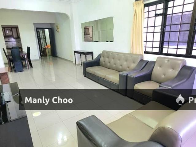Condominium for rent in Malaka