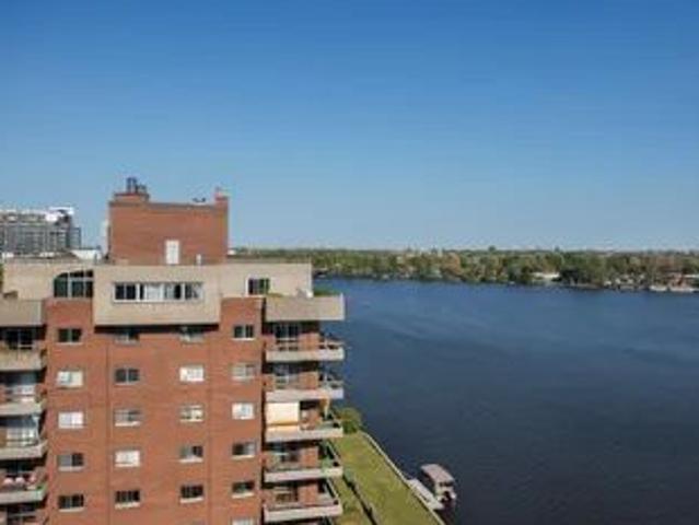 Apartment for rent in Laval-des-rapides, Quebec