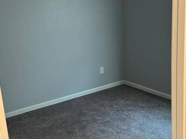 Room for rent in Merced