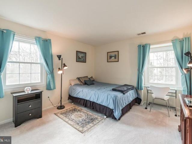 Room for rent in Virginia