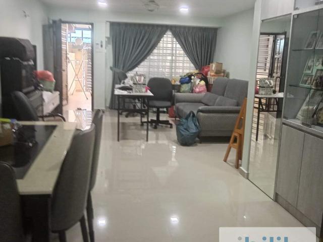 Room for rent in Taman Bukit Jaya, Ulu Tiram