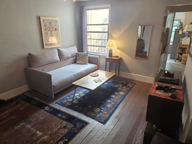 Room for rent in Arverne, New York