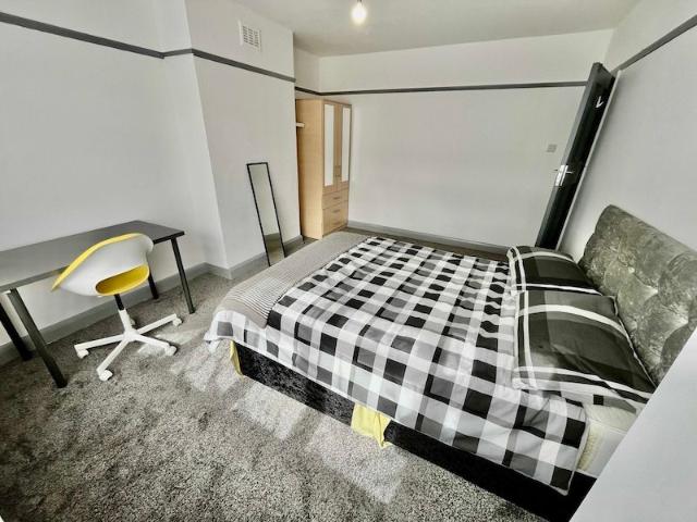 Apartment for rent in Westminster, Victoria