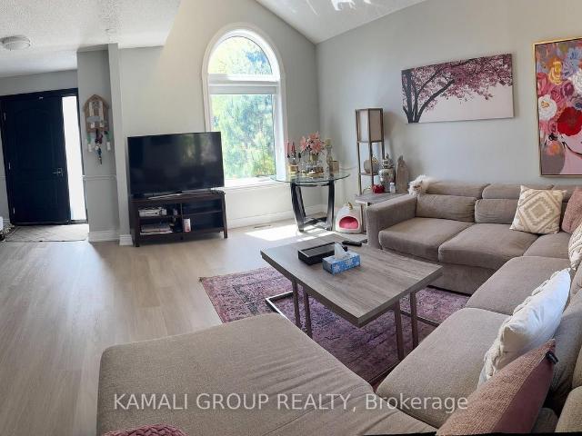 Townhouse for rent in Woburn, Ontario