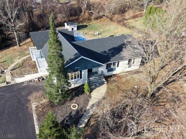 House for sale in Annandale, New Jersey