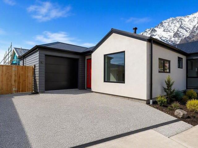 House for rent in Otakou