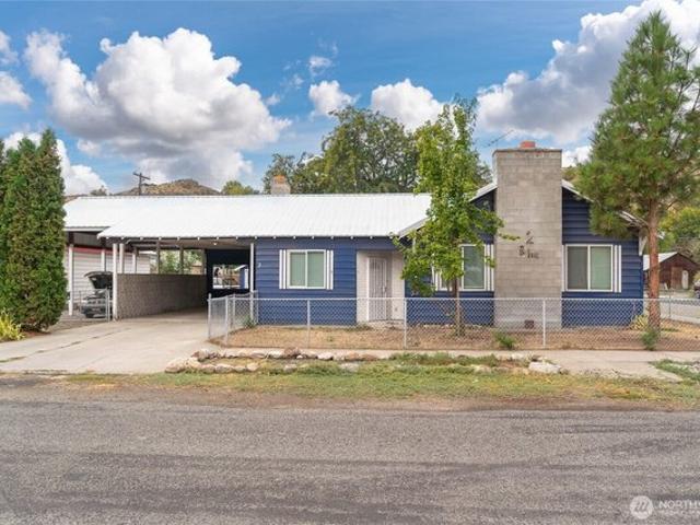House for sale in Omak, Okanogan County