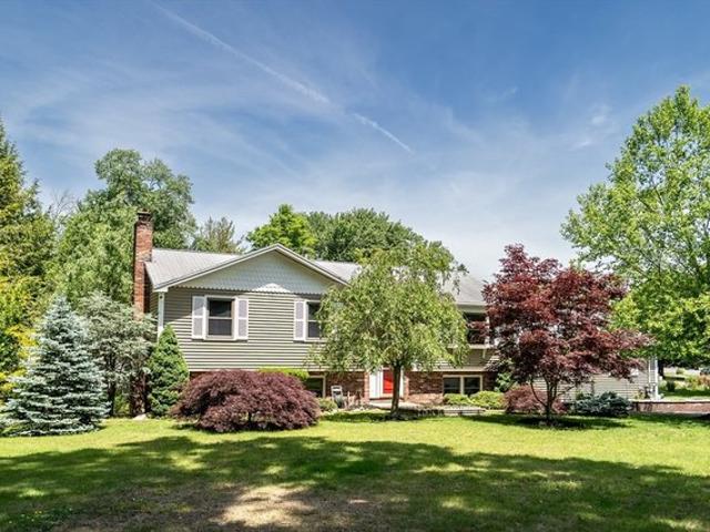 House for sale in North Reading, Massachusetts