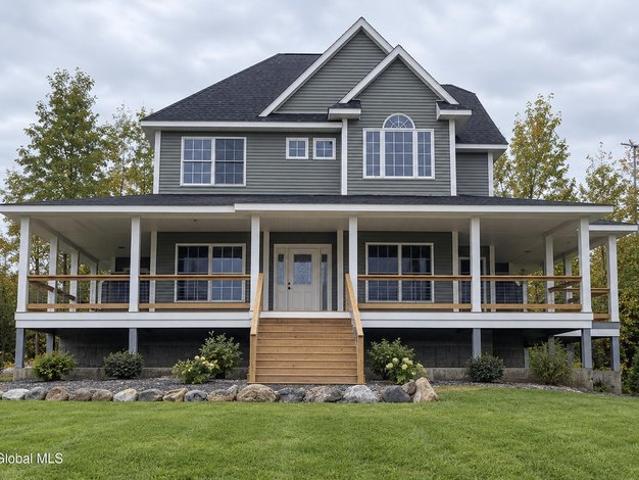 House for sale in Town of Granville, Washington County