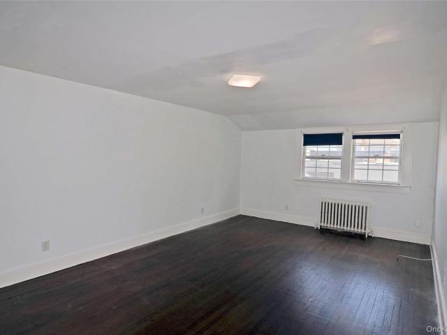 Property for rent in Nassau, New York