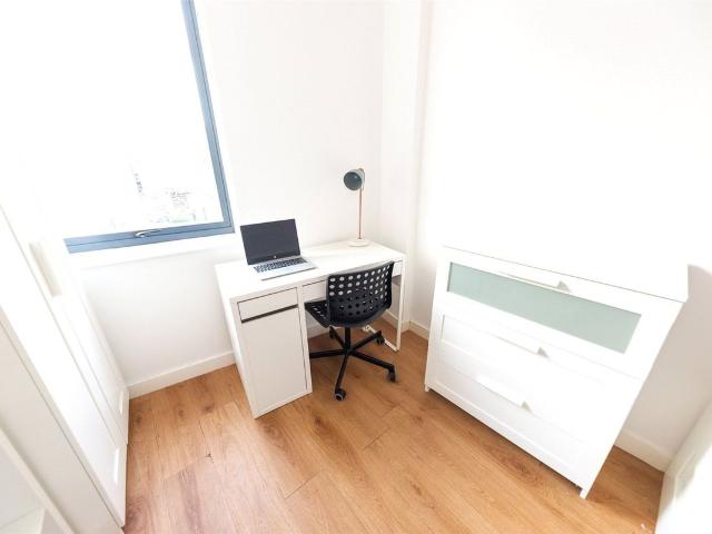 Room for rent in Calderstones