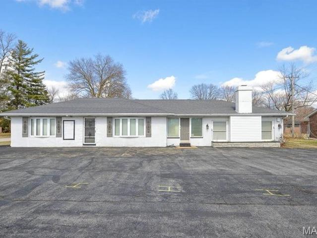 House for sale in Fairview Heights, Illinois