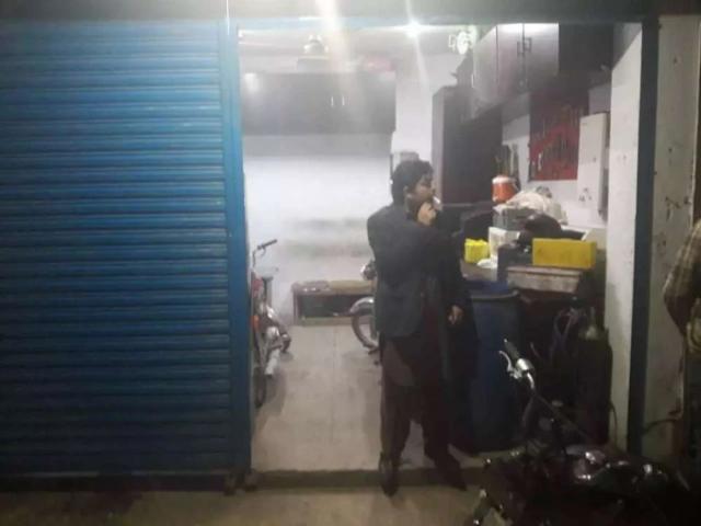 Commercial for sale in عسکری 10, چکلالہ کینٹ