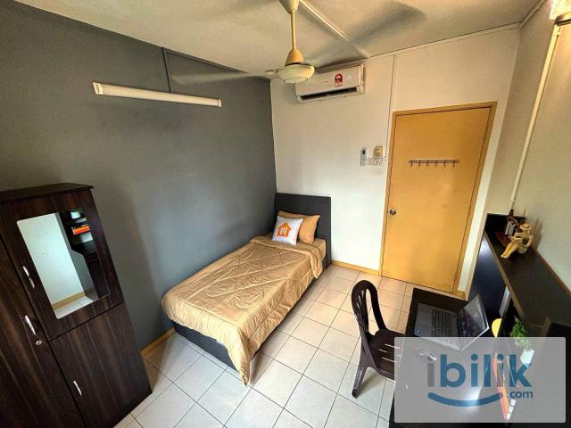 Room for rent in Petaling, Damansara Damai