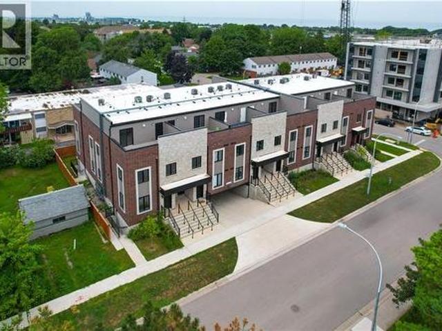 Townhouse for sale in Niagara, Ontario