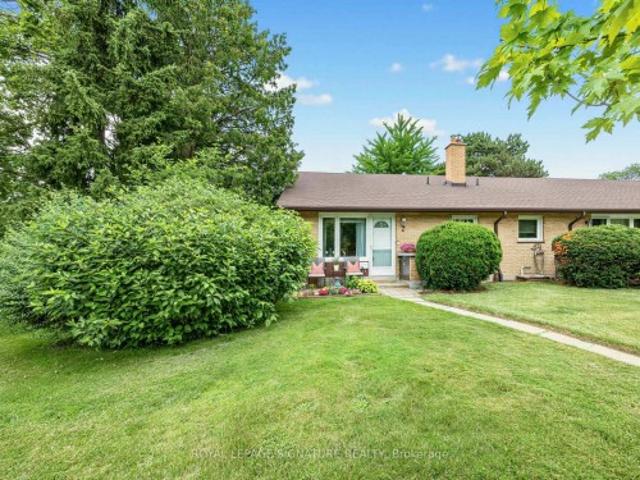 Townhouse for sale in Woburn, Ontario