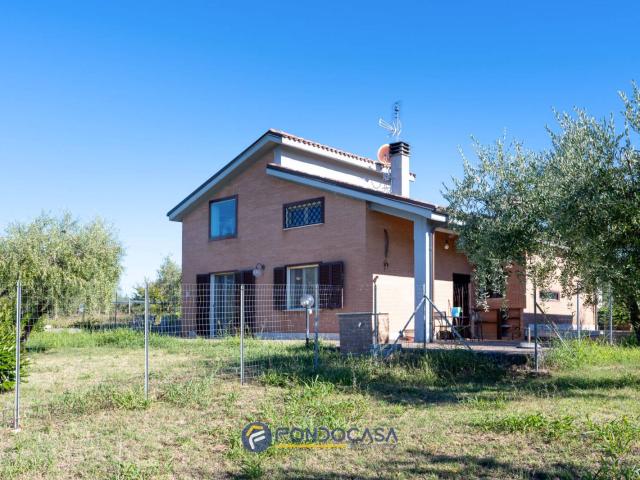 Villa Indipendente in affitto a Gallicano nel Lazio, Roma Capitale