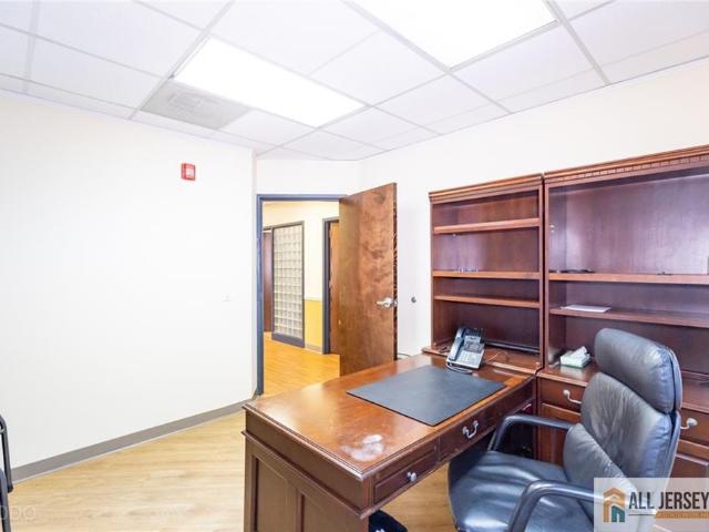Commercial for sale in Metuchen, New Jersey