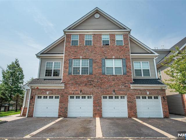 Townhouse for sale in Union, New Jersey