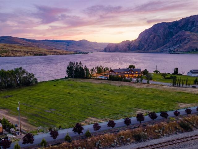 Land for sale in Pateros, Washington