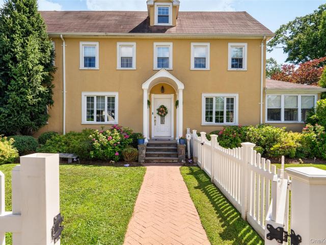House for sale in Eastchester, New York