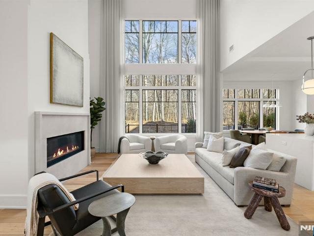 Townhouse for sale in Demarest