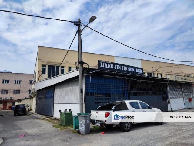 Warehouse for sale in Malaka