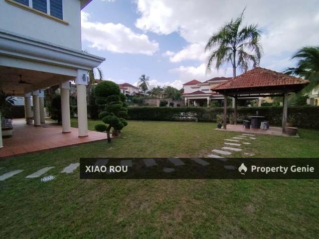 Bungalow for sale in Malaka